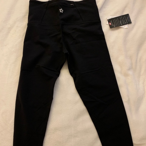 Black tuff crop leggings - Picture 1 of 2